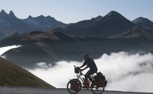 1110_0004246 Kees op fiets naar Col de la Croix de la Fer - Frankrijk