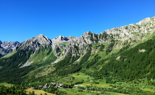 Valle maira, mooi uitzicht op de bergen