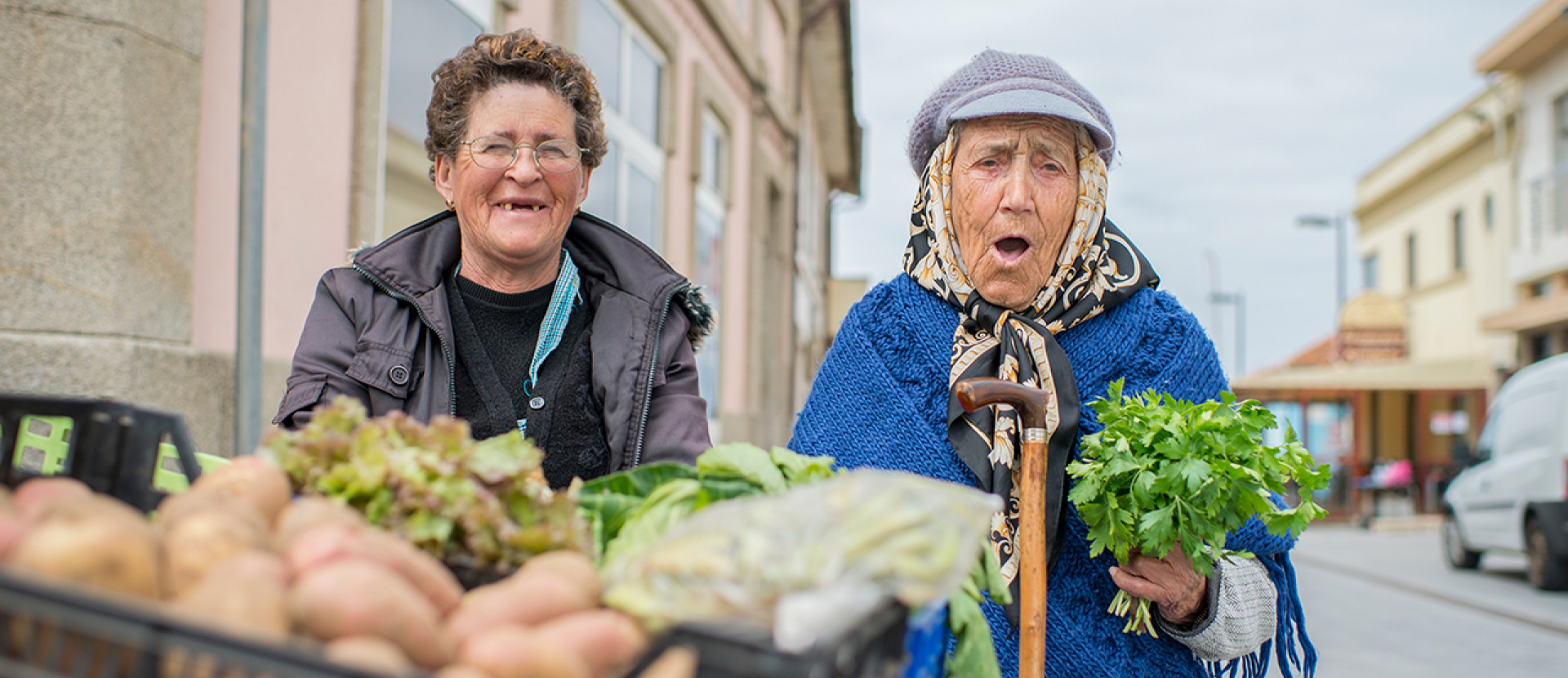 Vrouwen, lokals, fruit, markt, fiets, hoedje, grappig