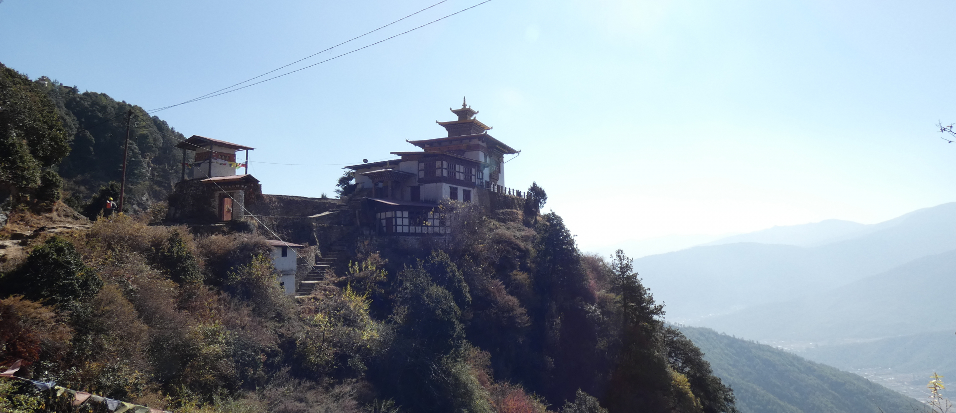 Bhutan, foto van huisjes op de berg