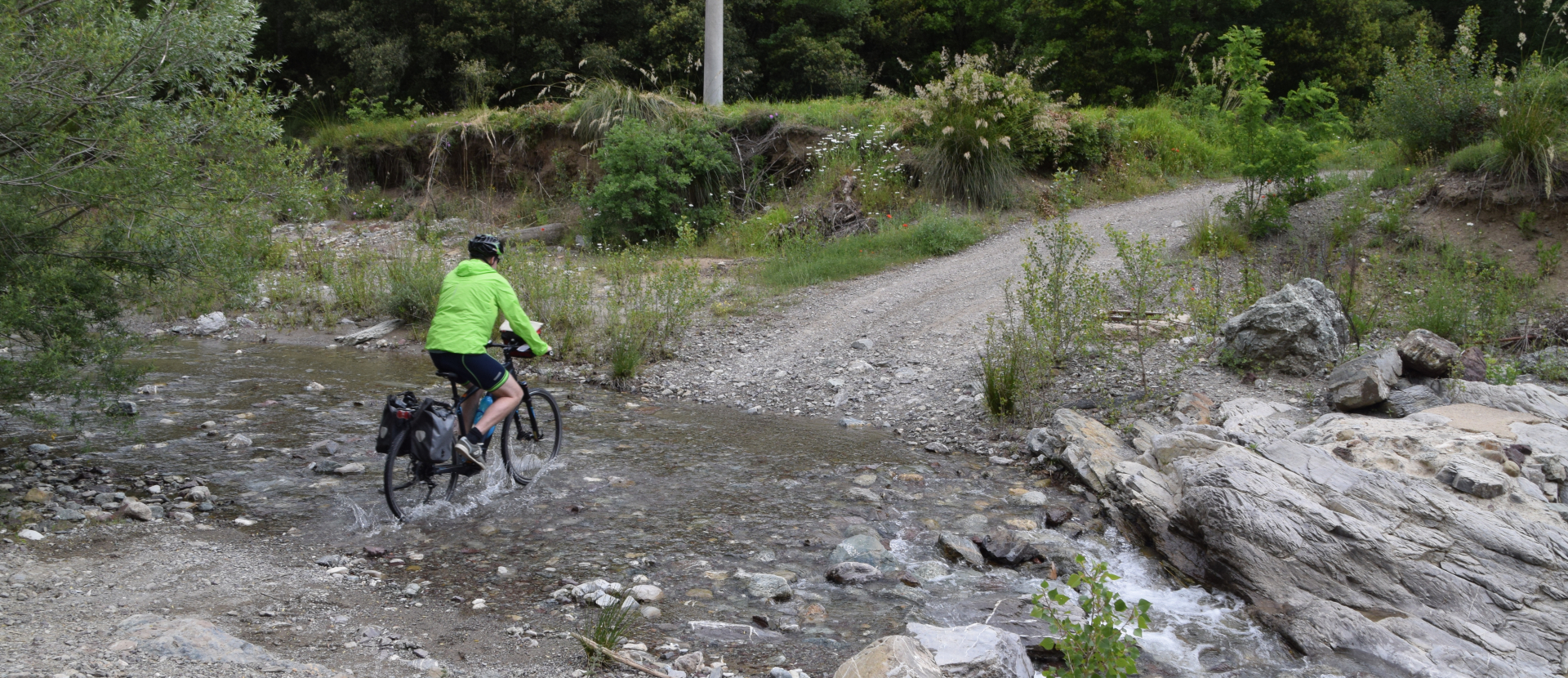 Toscane, fietsen door het water