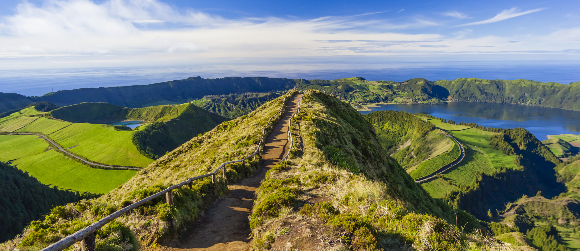 Portugal, uitzicht op de bergen in de Azoren