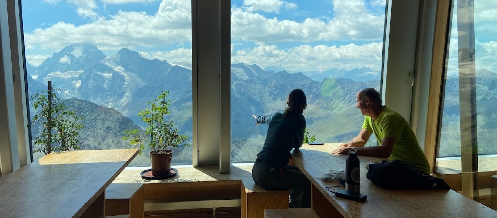 Cabane de Tracuit - Uitzicht eetzaal