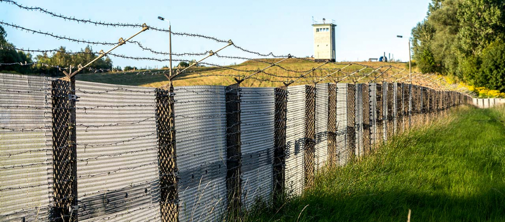 grensmuur-600x398.jpg grensmuur-600x398.jpg