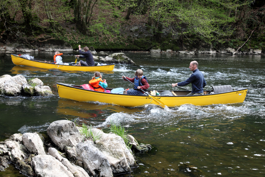 Kanovaren Belgie Semois op rivier