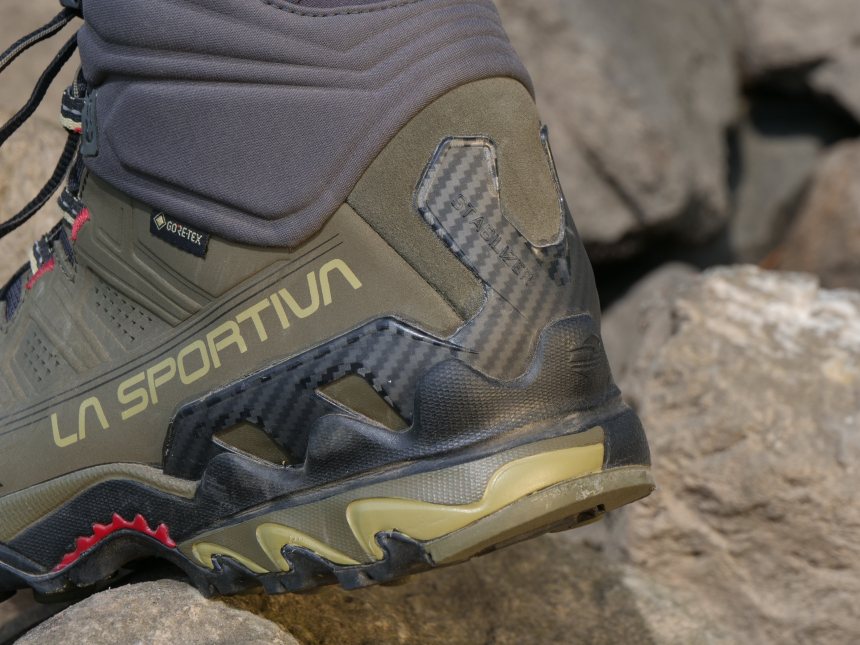 La Sportiva Ultra Raptor II MID Leather GTX Carbon hiel