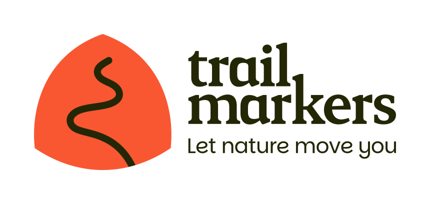Trail Markers - Logo - Workdmark payoff - Donker - RGB.png