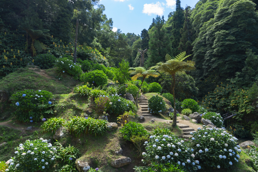 2920-Ribeira-Dos-Caldeiroes-Park1-600x400.jpg Ribeura dos Caldeiroes Park