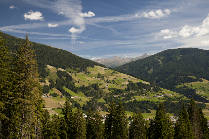 Blick über Sillian nach Sillianberg &amp; in die Deferegger Alpen 