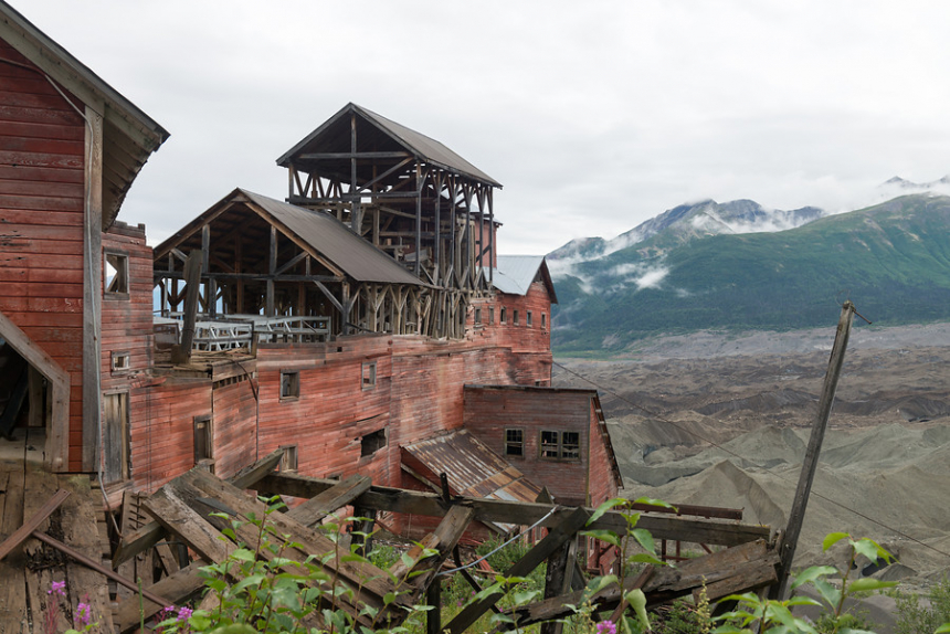 4998-Kennecott-Copper-Mine-vervallen-mijngebouwen-600x401.jpg Alaska Kennecott Copper Mine