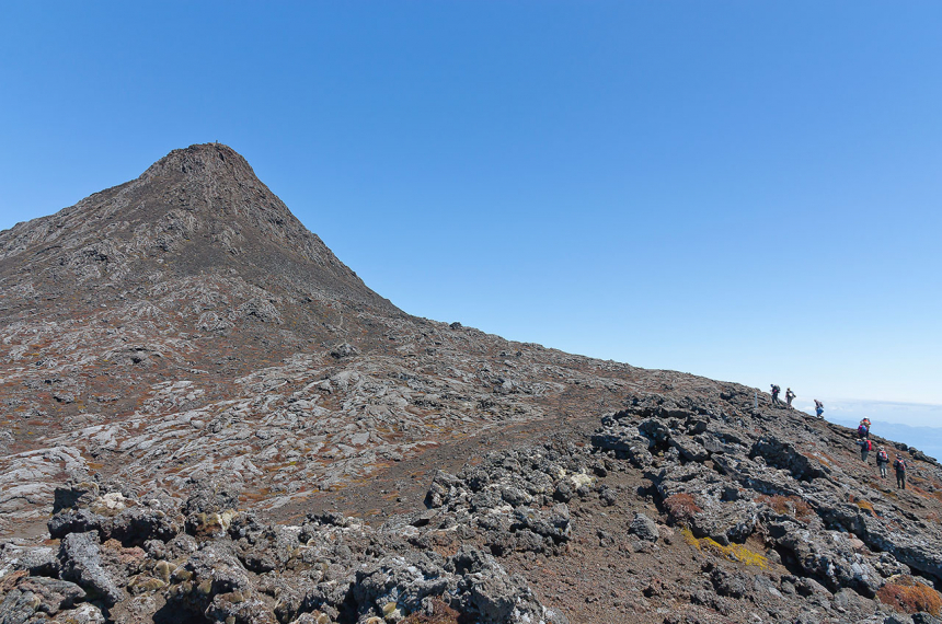 Bij het bereiken van de binnenkrater, is de lucht helemaal opgeklaard.