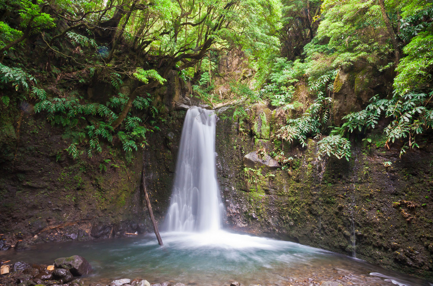 De waterval Caldera Velha.
