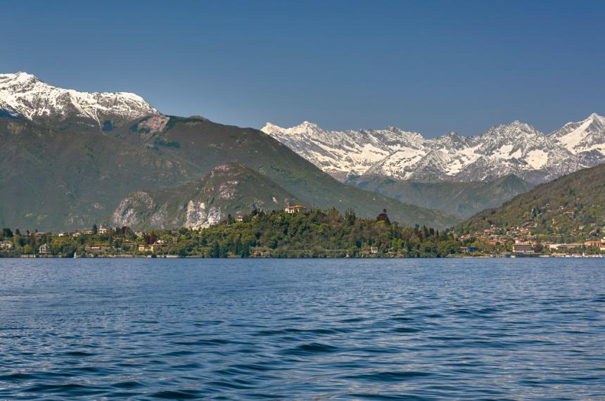 Fietsen-Italie-Lago-Maggiore1-600x397.jpg Bij het Lago Maggiore verlaten we de Alpen.