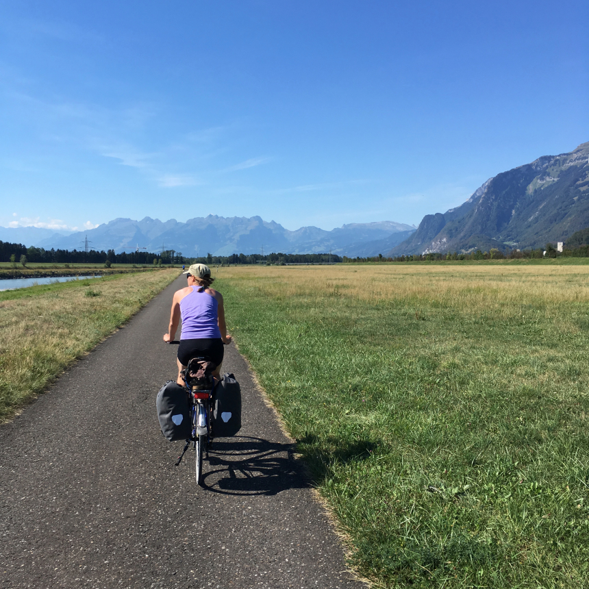 Fietsen-langs-de-Rijn-bij-Lustenau-600x600.jpg Fietsen-langs-de-Rijn-bij-Lustenau-600x600.jpg