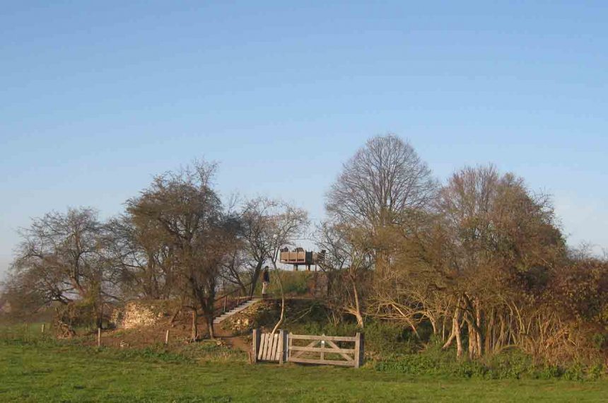 Genneperhuis-uitkijkpuntweb1-600x397.jpg Van het Genneperhuis is weinig meer over behalve een hele mooie ruïne. (foto Peter Gommans)