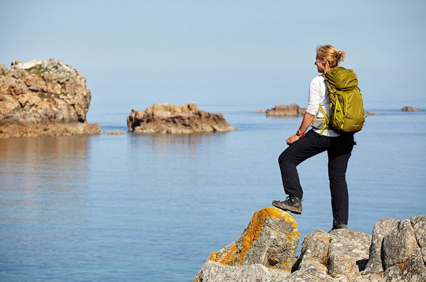 LR-Nanda-on-rock-Porz-Bugale¦ü-600x398.jpg LR-Nanda-on-rock,-Porz-Bugale¦ü