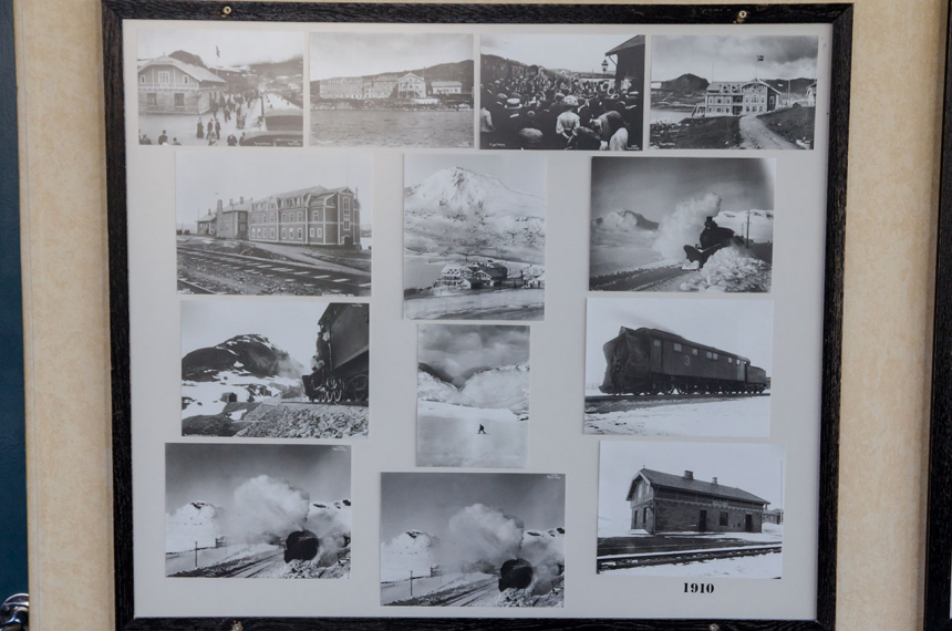 Foto's van vroeger aan de muur in hotel Finse 1222.