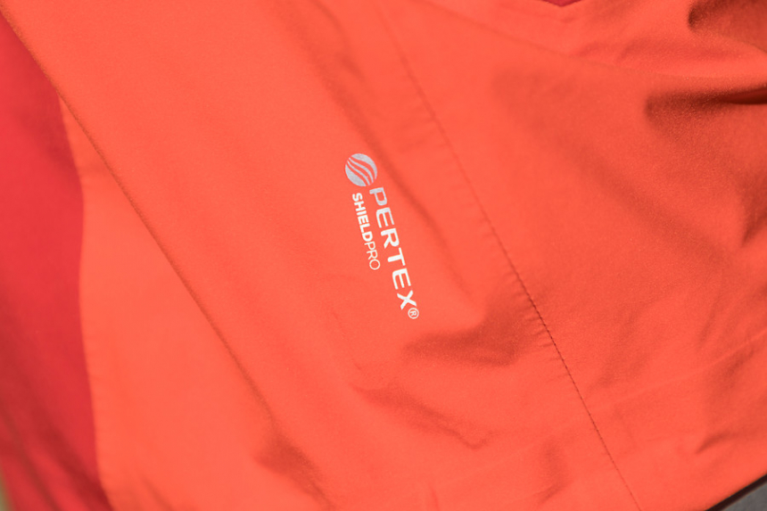 Rab-Mantra-Jacket-detail-600x400.jpg Rab Mantra Jacket