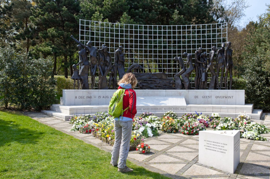 Scheveningse-Bosjes_Indisch-Monument_Jaroslawa-Dankowa-001-600x399.jpg dflasdlfjdlfjald