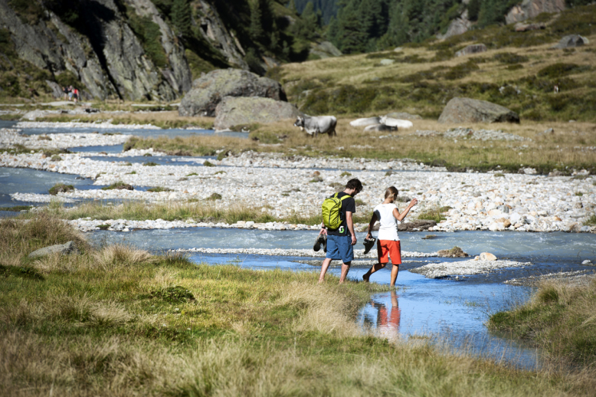 Wandelen in het Stubaital, Tirol 08 TVB_Stubai_Tirol_Andre_Schoenherr_Hiking43_print_15x10