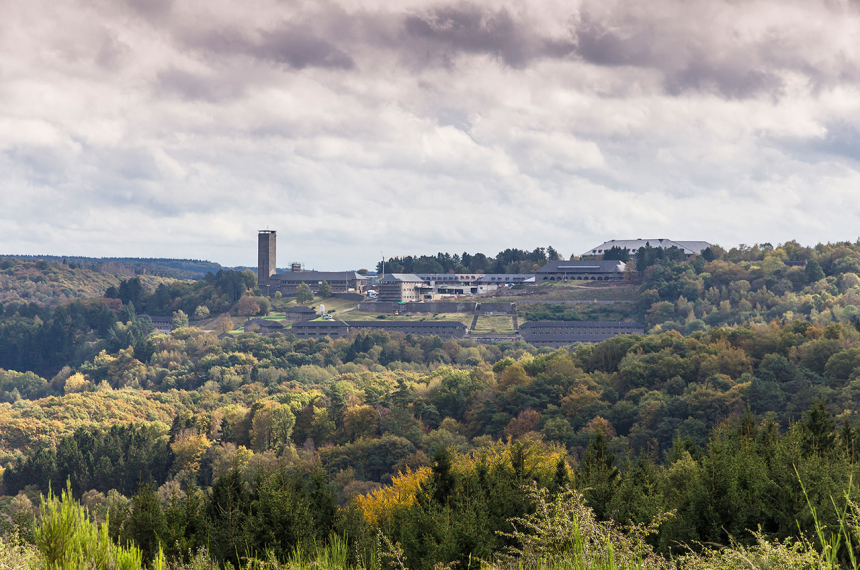Wildnis-Trail-Eifel-10-600x398.jpg Ordensburg Vogelsang.