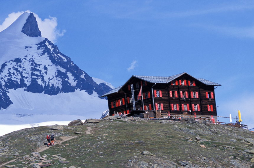 Zermatt-Fluhalp-hut-bergwandelaars-Horn-600x398.jpg Zermatt-Fluhalp-hut-bergwandelaars-Horn-600x398.jpg