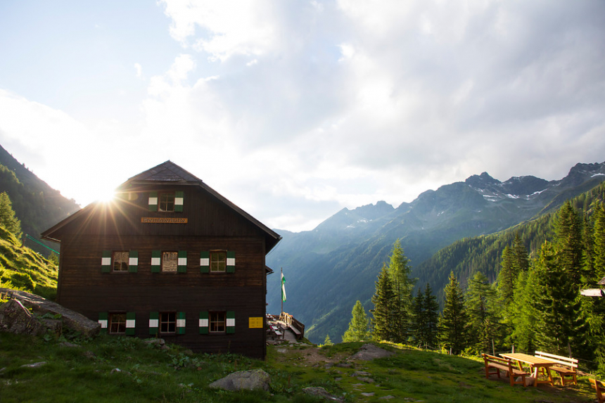 berghut-600x400.jpg bergwandelen