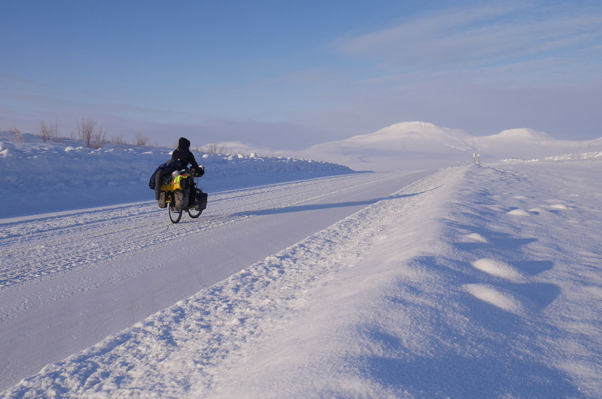 cycling-dutch-girl-3
