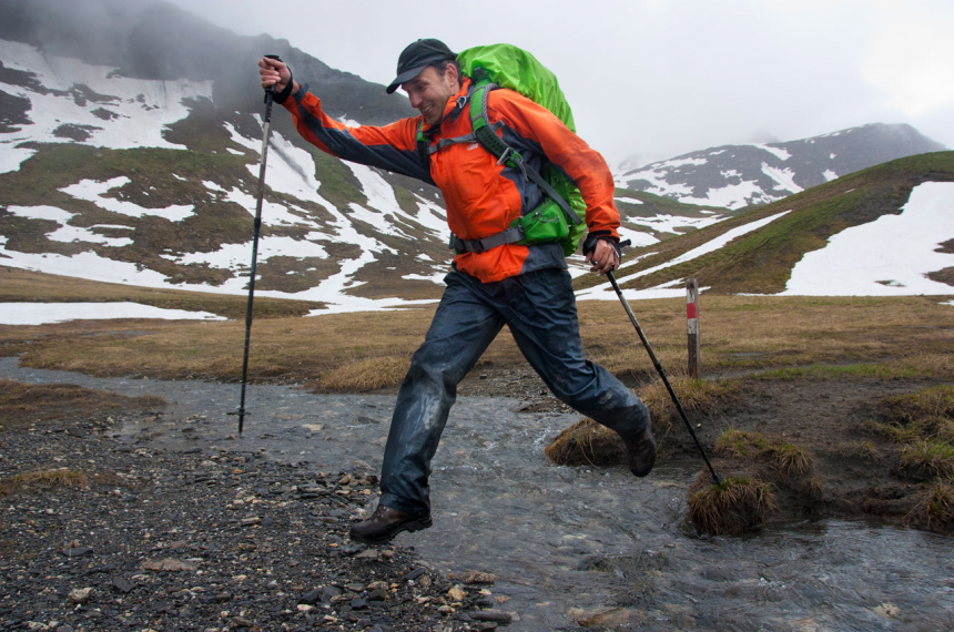 huttentocht_zwitserland_alpenpasse_weg_05