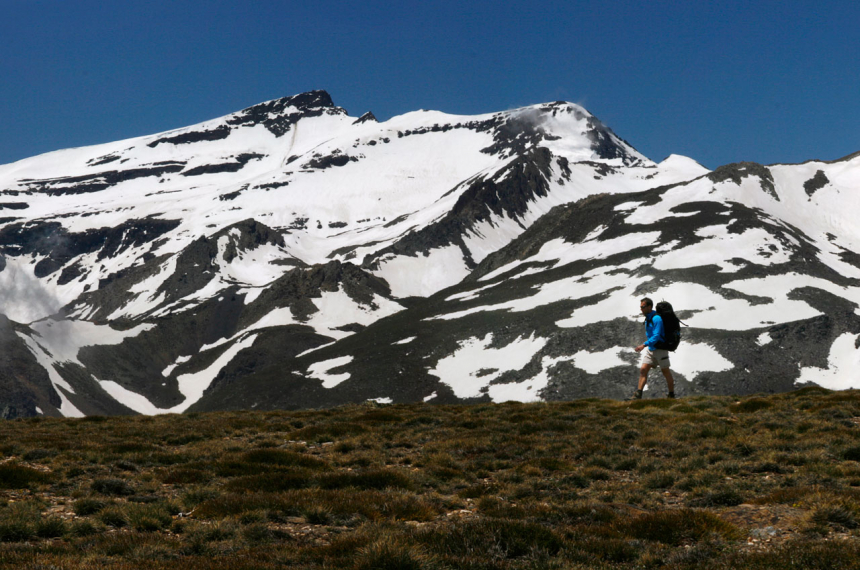 De Sierra Nevada is ruig, onbewoond en omvat het hooggebergte in dit deel van Spanje.