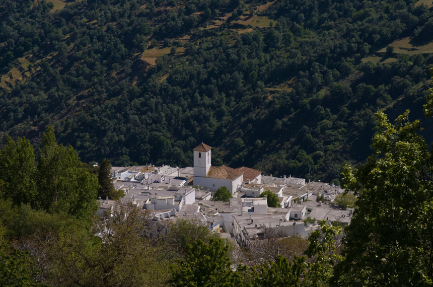 Capileira, een van de beroemde witte dorpen in de Alpujarras.
