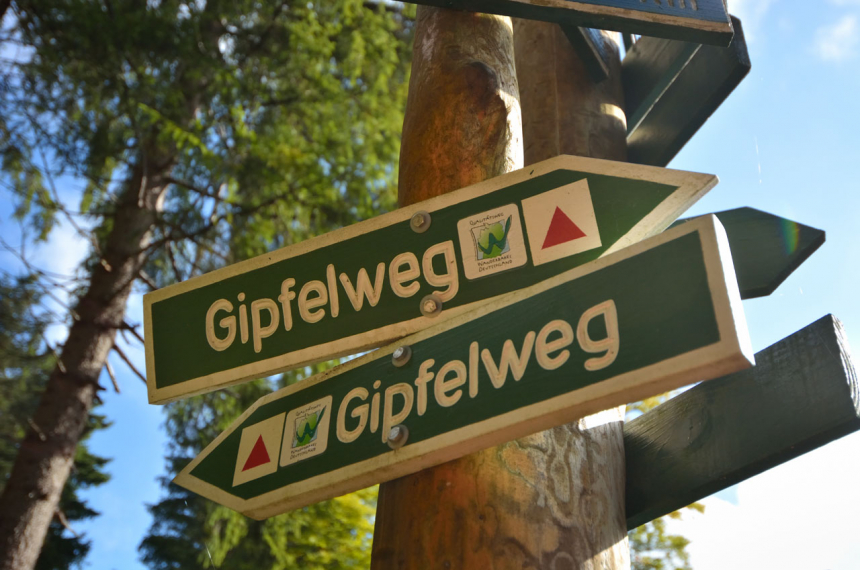 Gipfelwanderweg Suhl Thüringer Woud | Wandelen Duitsland | oppad.nl